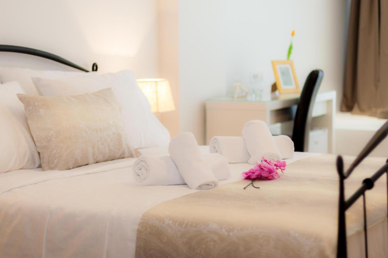 Via Domus Hotel Split Buitenkant foto