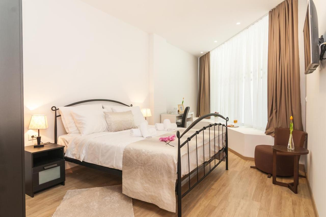 Via Domus Hotel Split Buitenkant foto